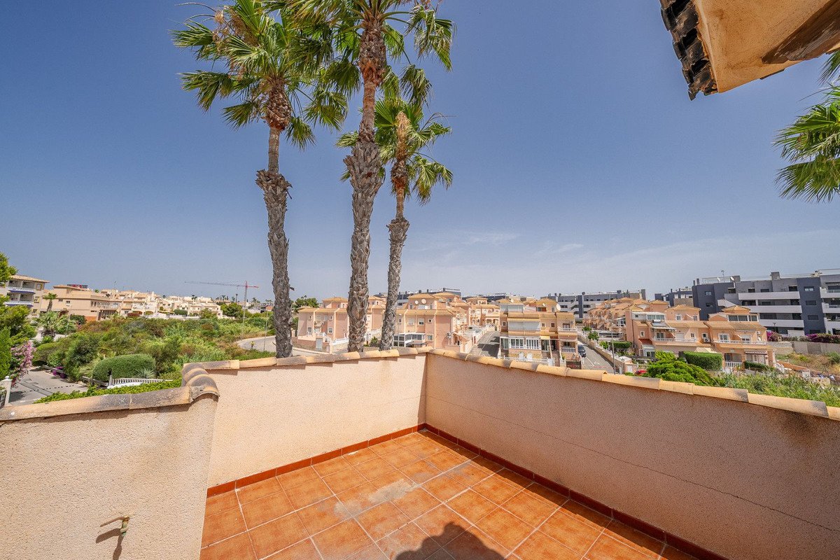 3 Bed Detached Villa in Orihuela Costa