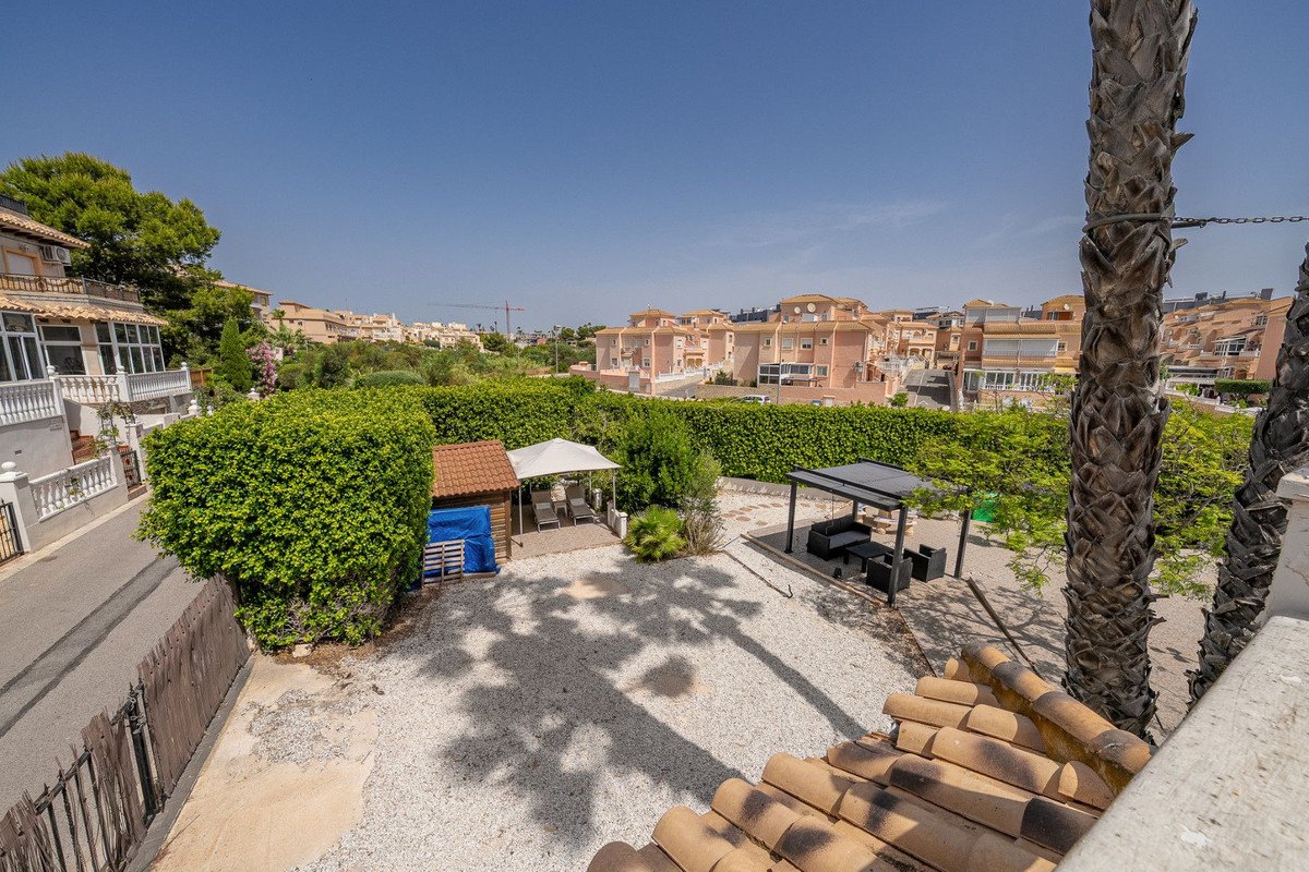 3 Bed Detached Villa in Orihuela Costa