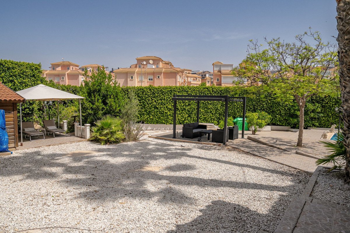 3 Bed Detached Villa in Orihuela Costa