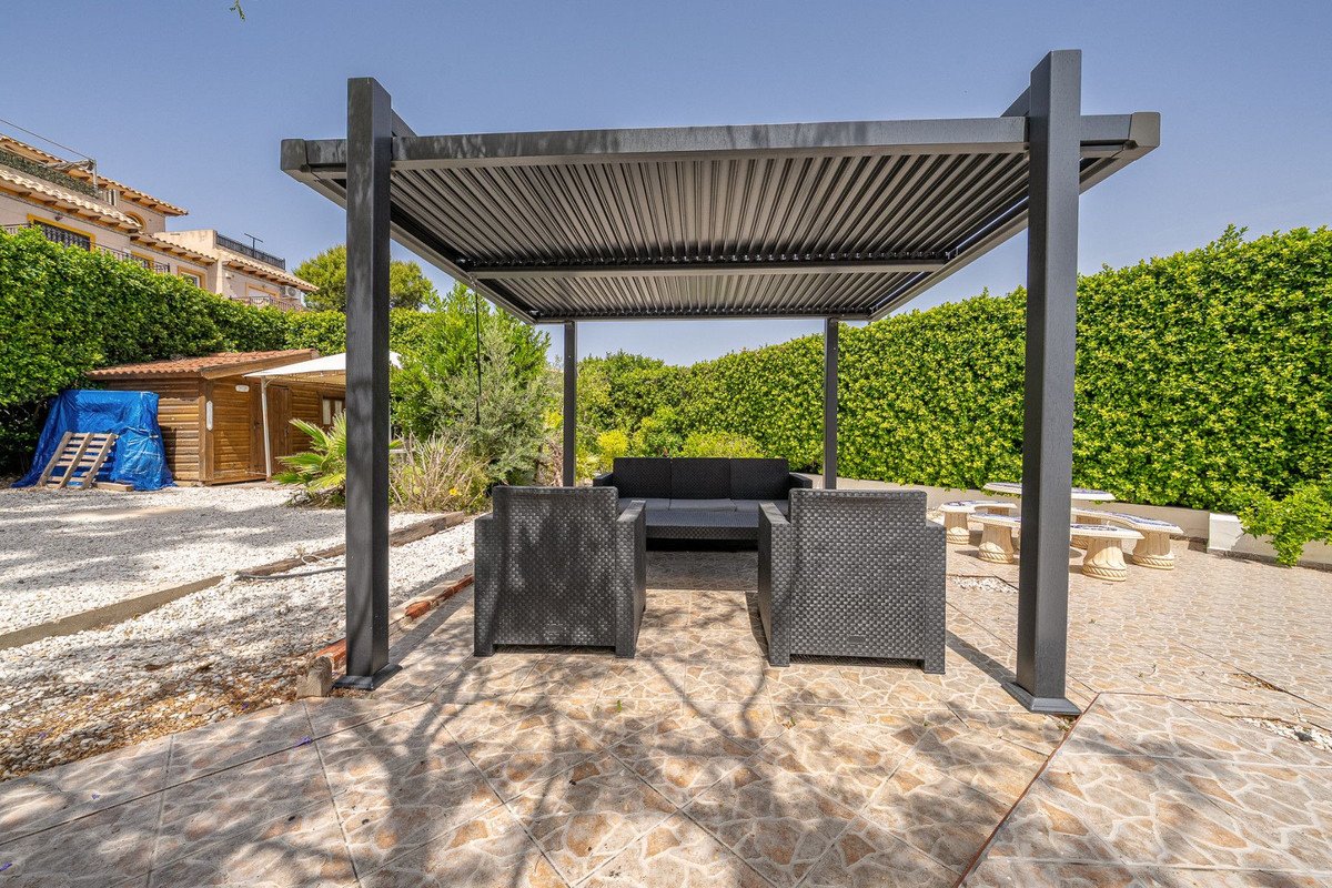3 Bed Detached Villa in Orihuela Costa