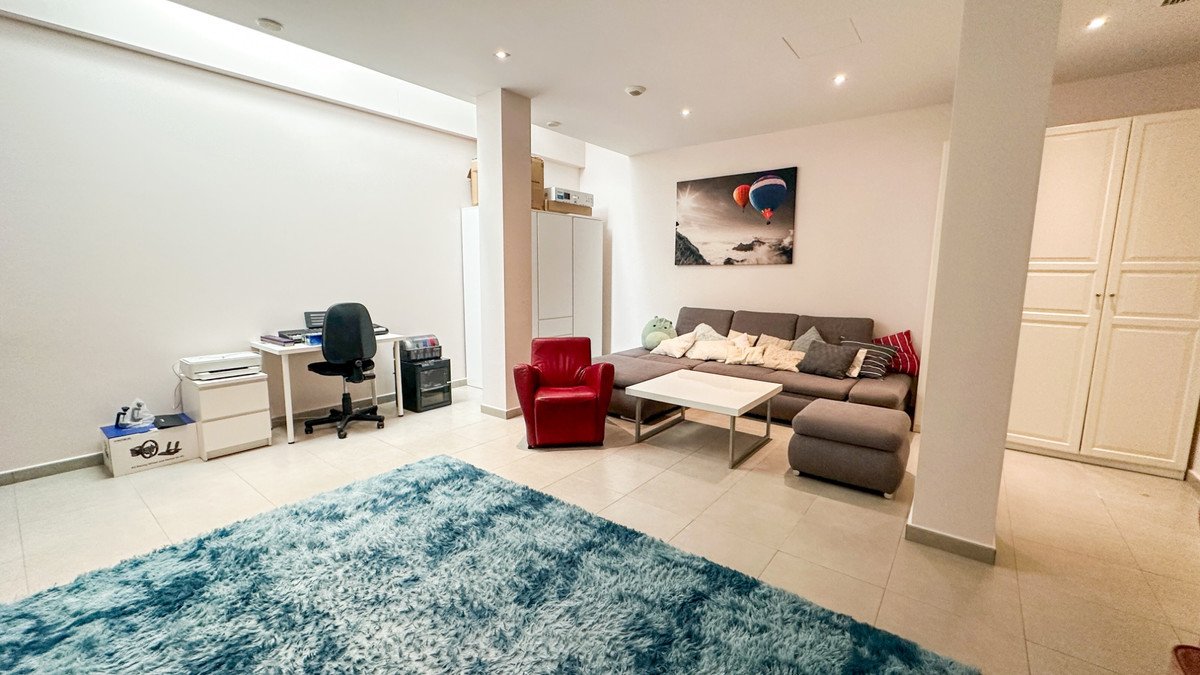 5 Bed Detached Villa in Torrevieja