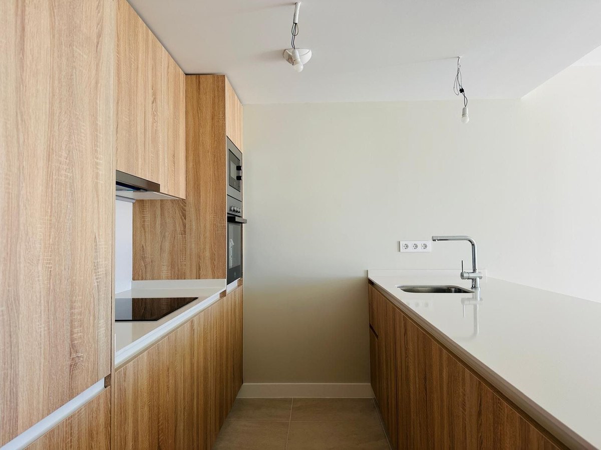 3 Bed Middle Floor Apartment in Manilva
