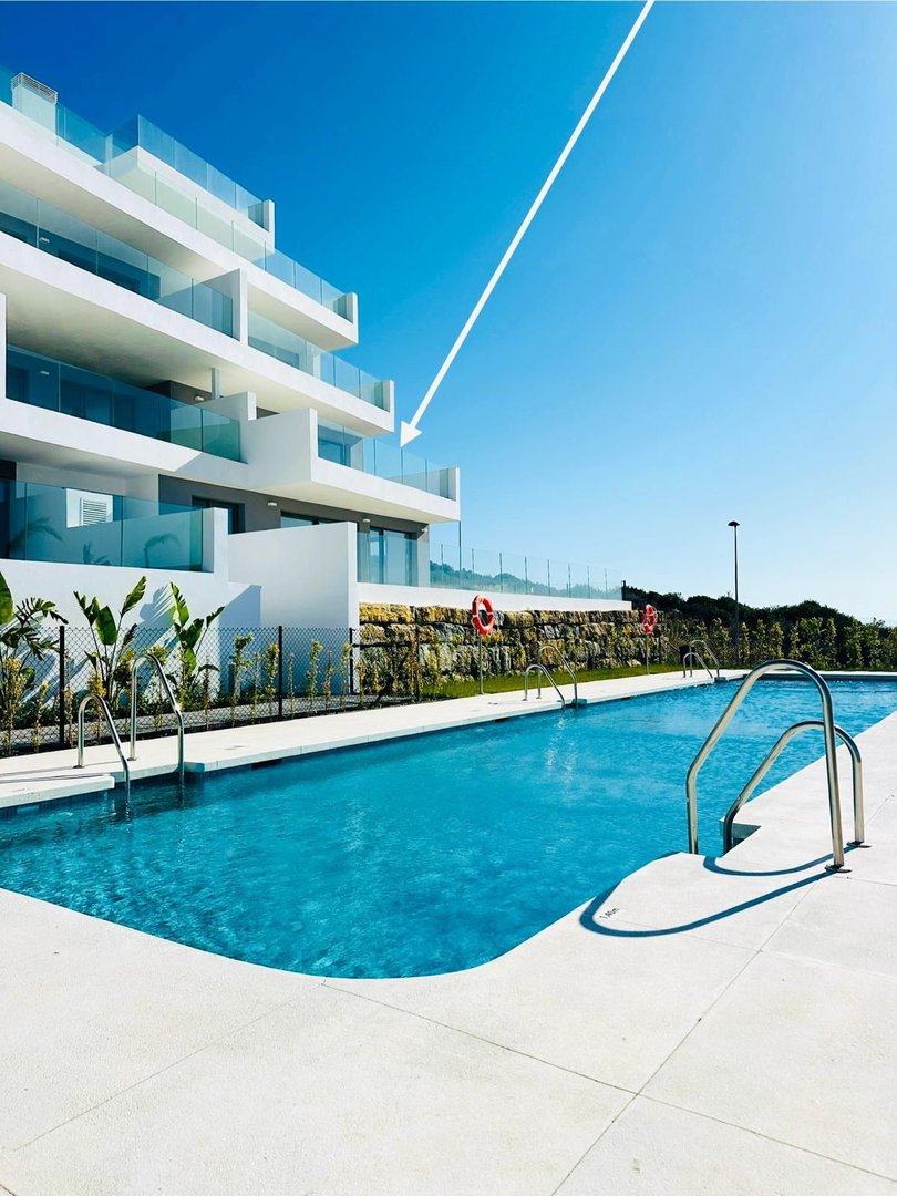 3 Bed Middle Floor Apartment in Manilva
