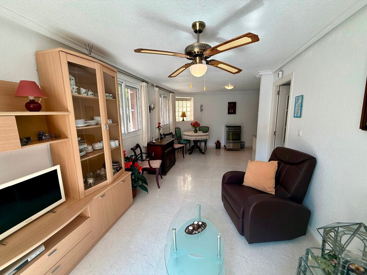 6 Bed Detached Villa in Rojales