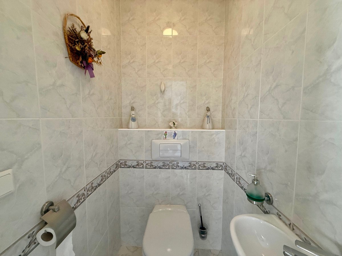 6 Bed Detached Villa in Rojales