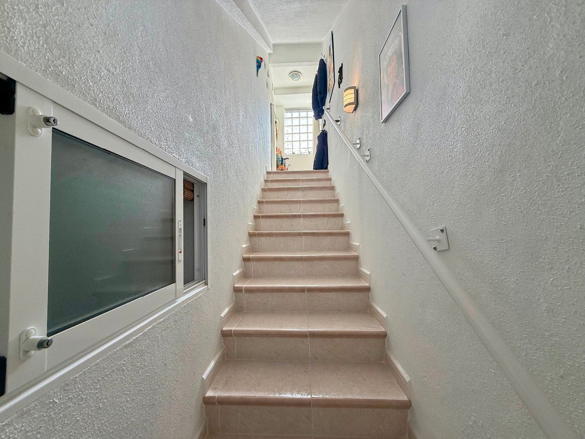 6 Bed Detached Villa in Rojales