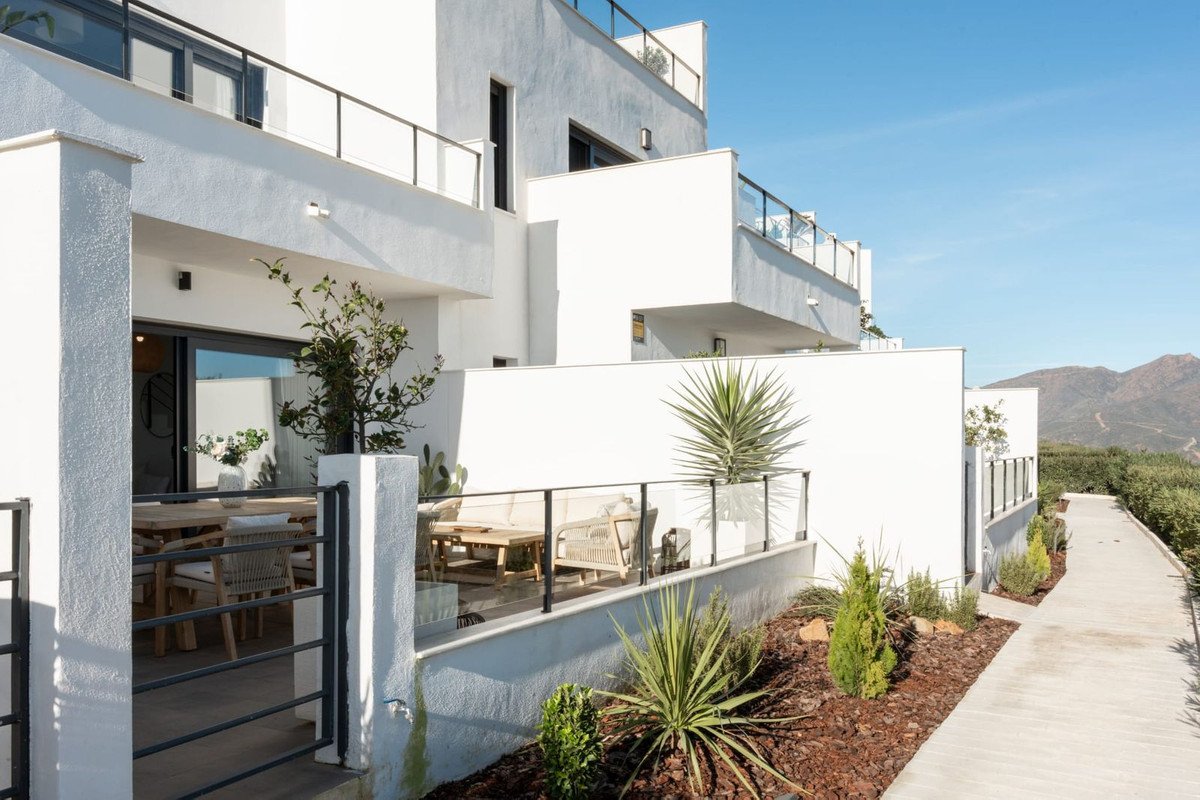 4 Bed Townhouse in La Mairena