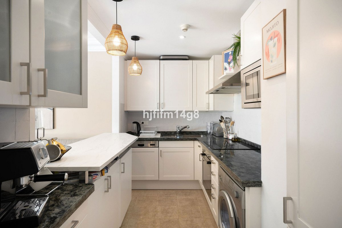 2 Bed Penthouse in Nueva Andalucía