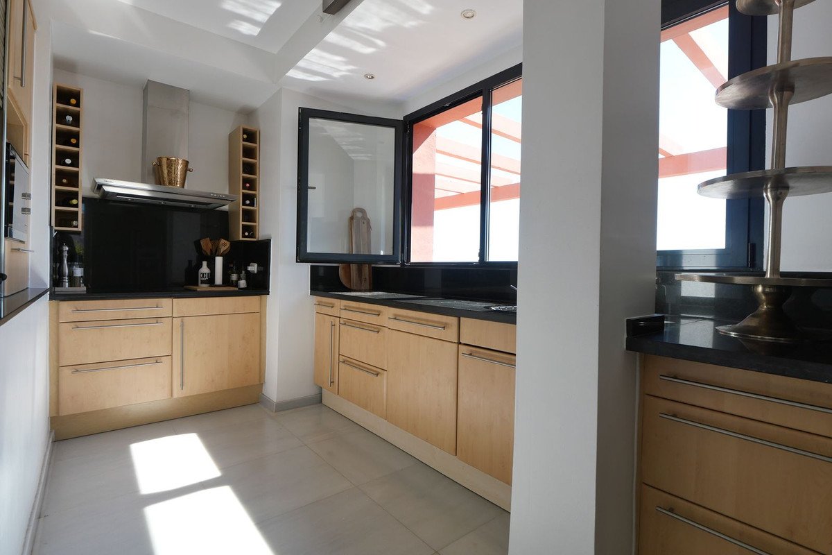 4 Bed Penthouse Duplex in Calahonda