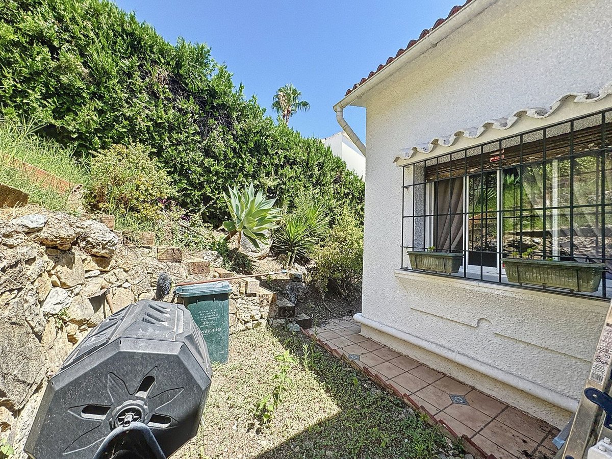 4 Bed Detached Villa in Nueva Andalucía