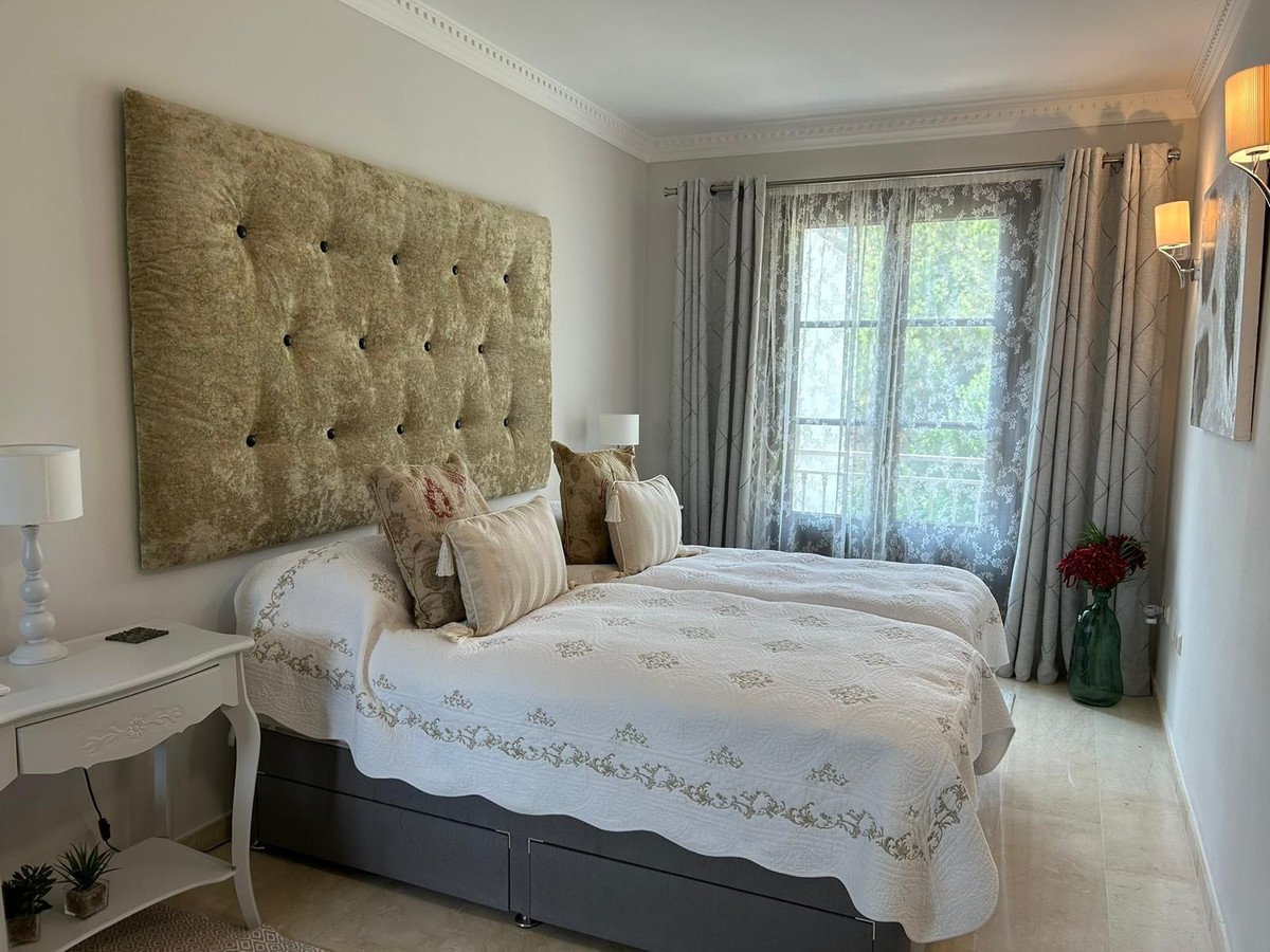 4 Bed Detached Villa in Estepona