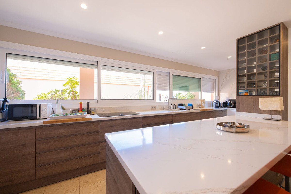 3 Bed Penthouse Duplex in Nueva Andalucía