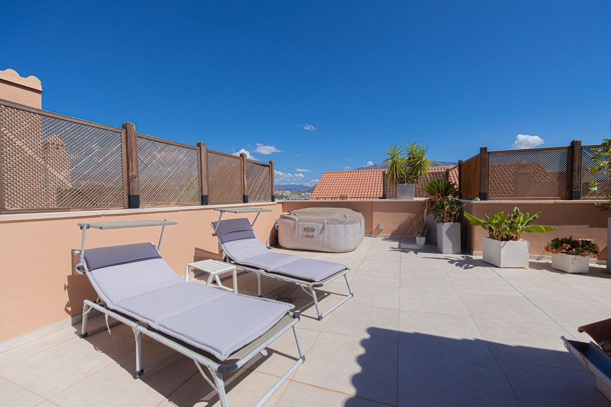 3 Bed Penthouse Duplex in Nueva Andalucía