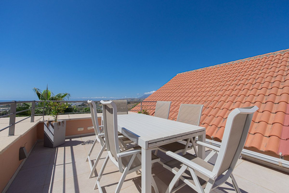 3 Bed Penthouse Duplex in Nueva Andalucía