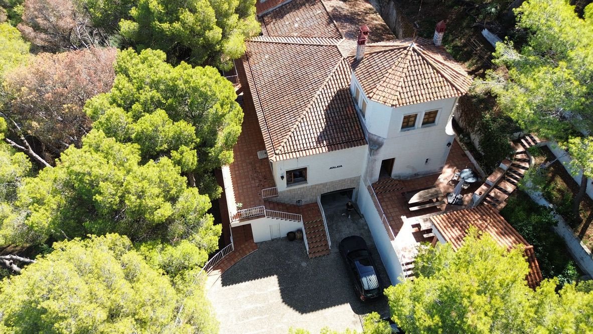 6 Bed Detached Villa in Calasparra