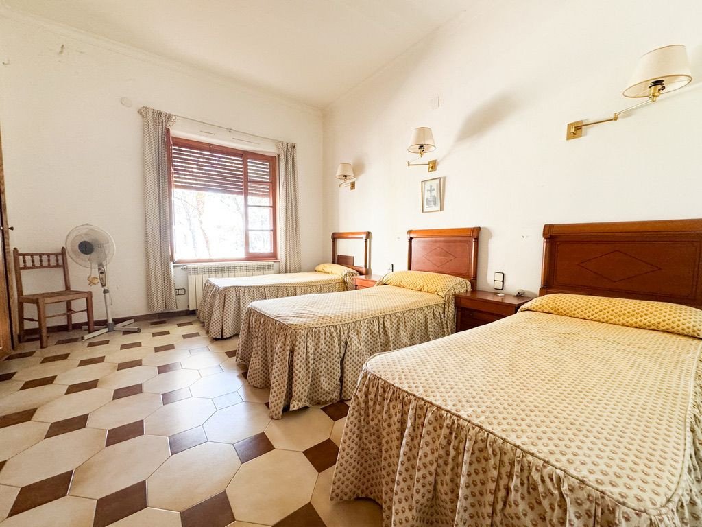 6 Bed Detached Villa in Calasparra