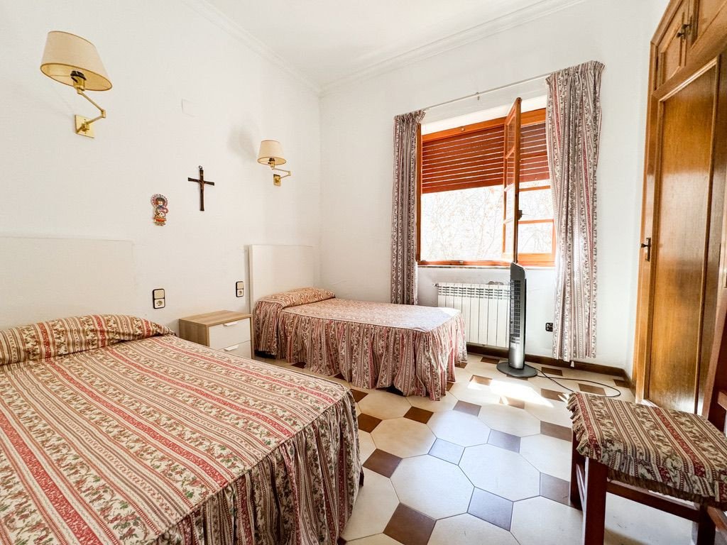 6 Bed Detached Villa in Calasparra