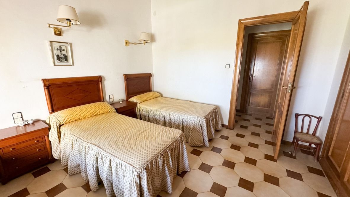 6 Bed Detached Villa in Calasparra