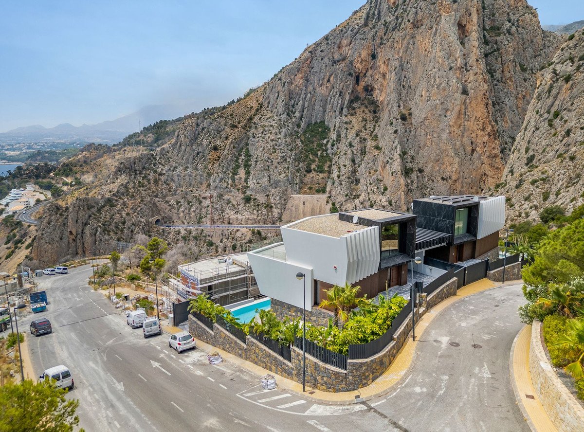 4 Bed Semi-Detached House in Pueblo Mascarat