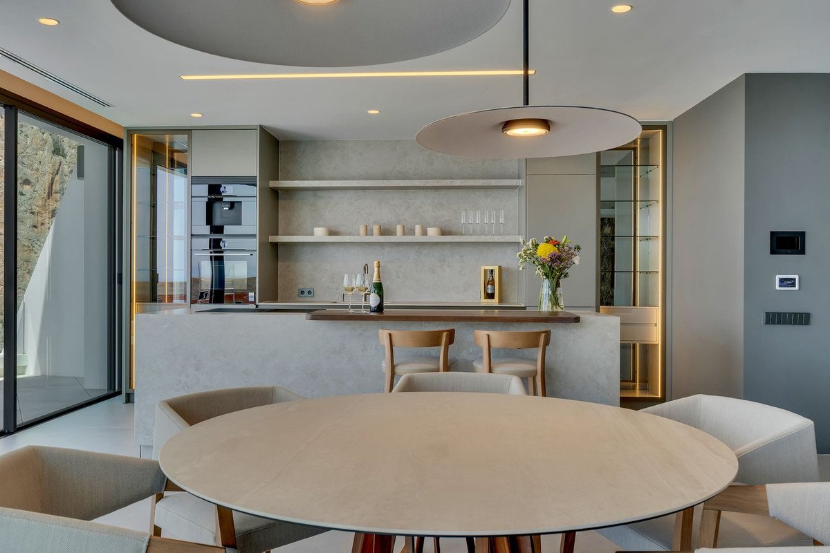4 Bed Semi-Detached House in Pueblo Mascarat
