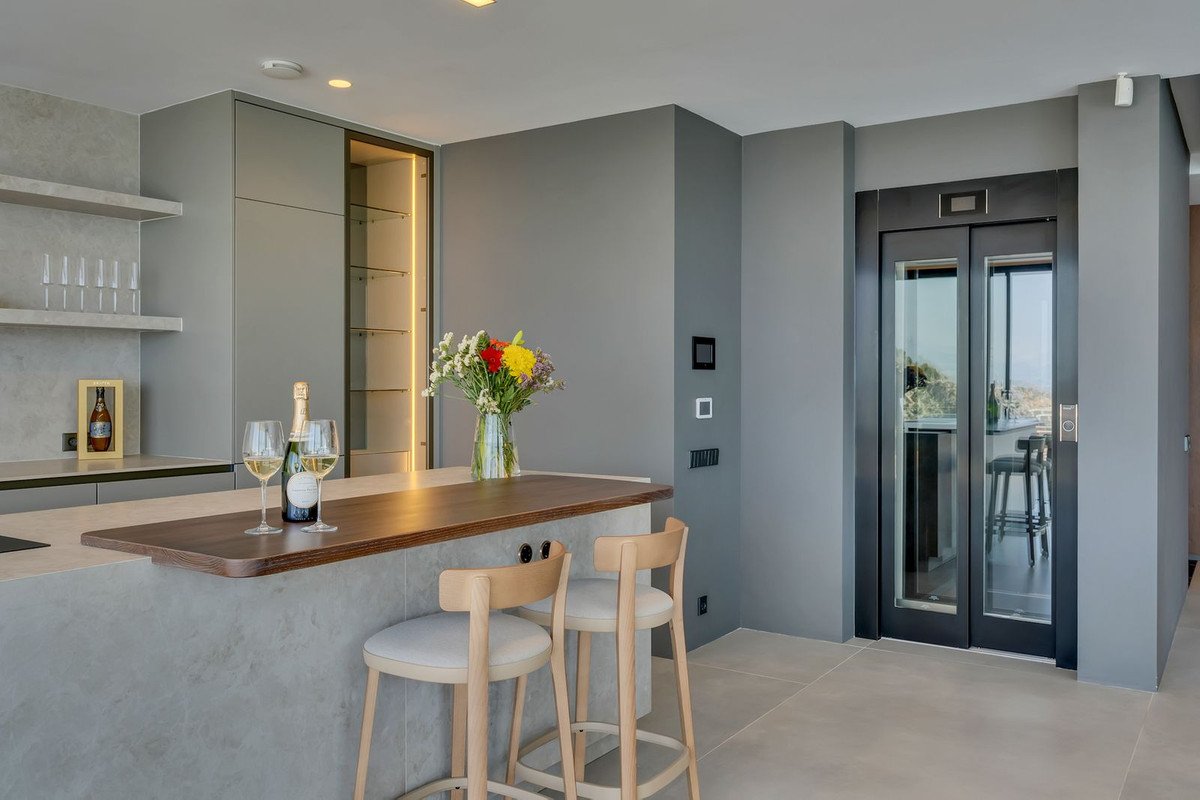 4 Bed Semi-Detached House in Pueblo Mascarat