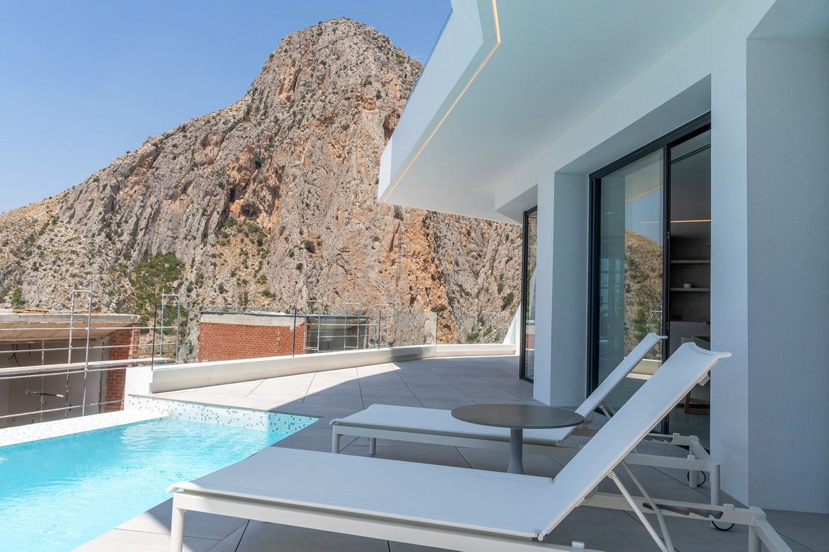 4 Bed Semi-Detached House in Pueblo Mascarat