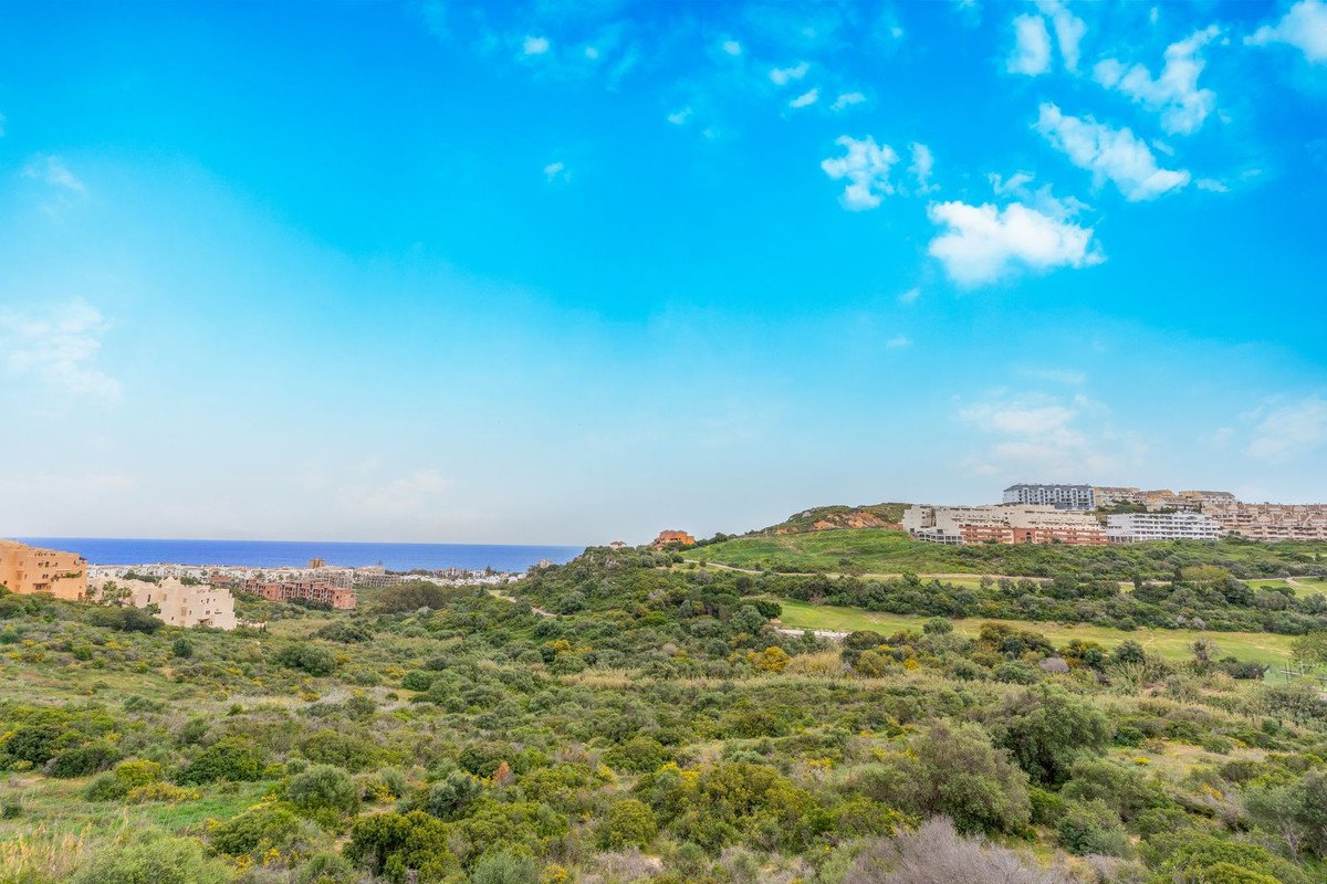 2 Bed Ground Floor Apartment in Manilva