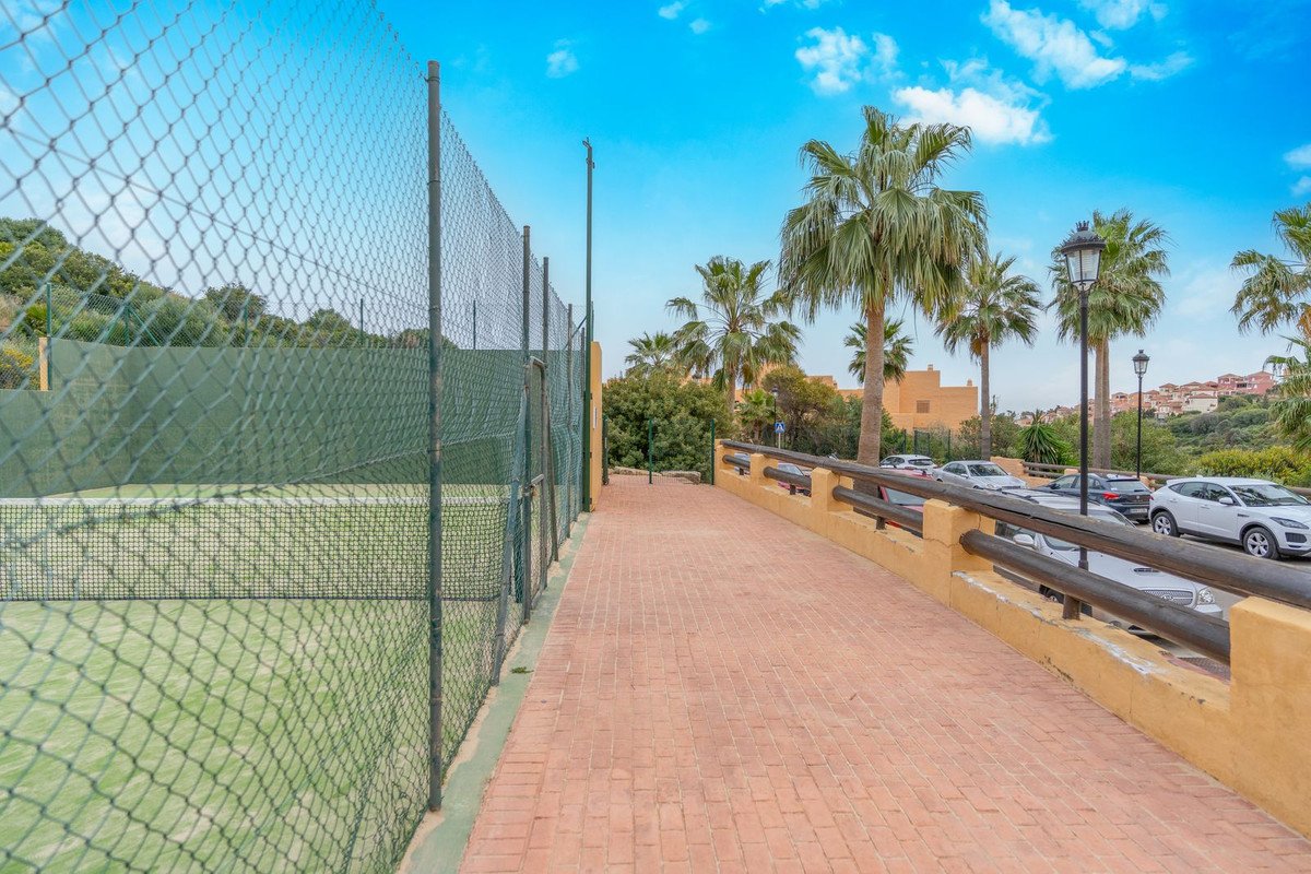 2 Bed Ground Floor Apartment in Manilva
