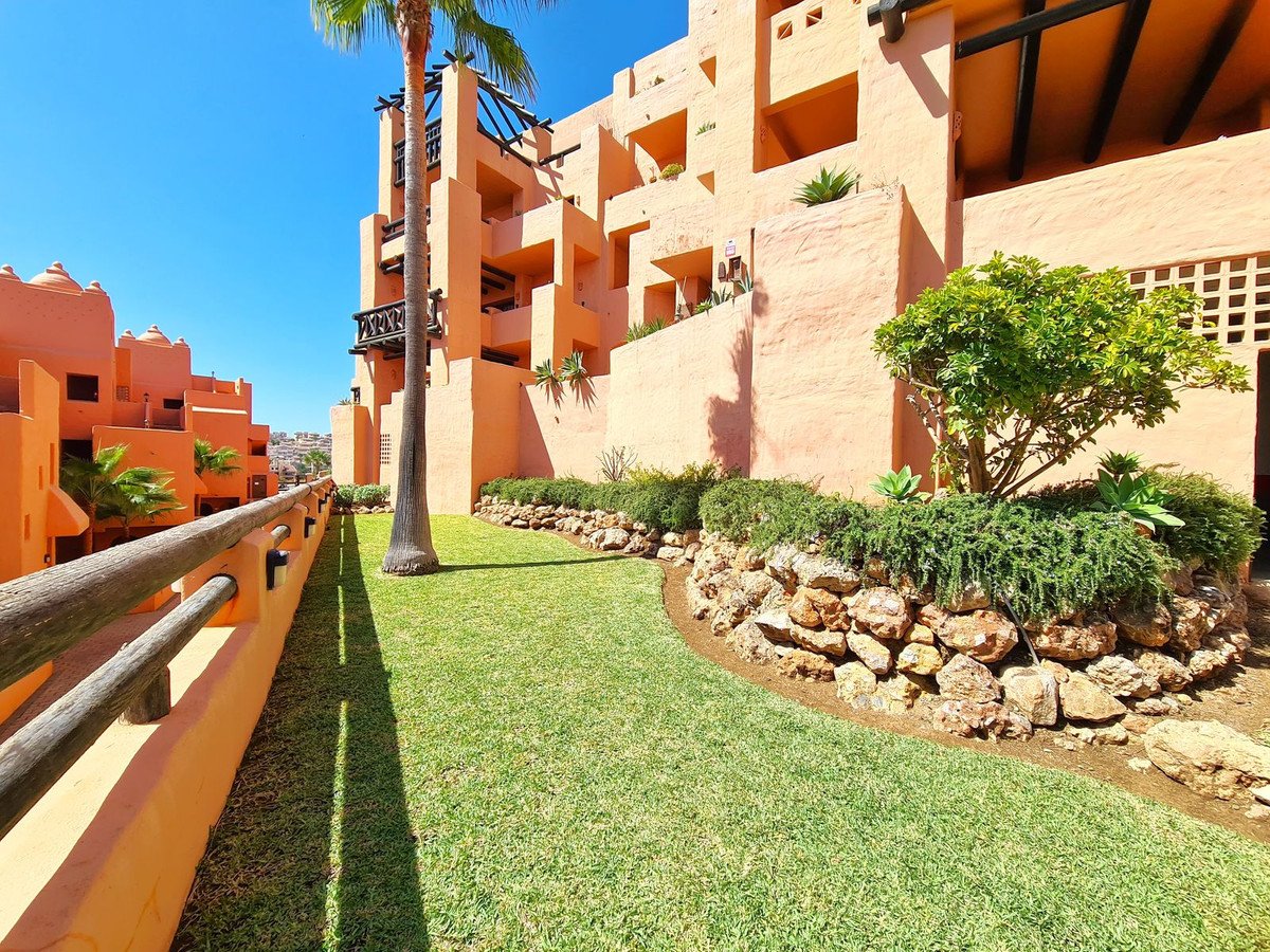 2 Bed Ground Floor Apartment in Manilva