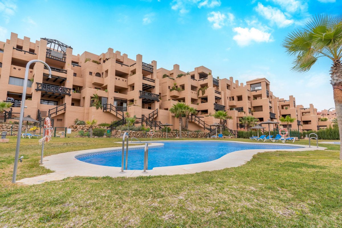 2 Bed Ground Floor Apartment in Manilva