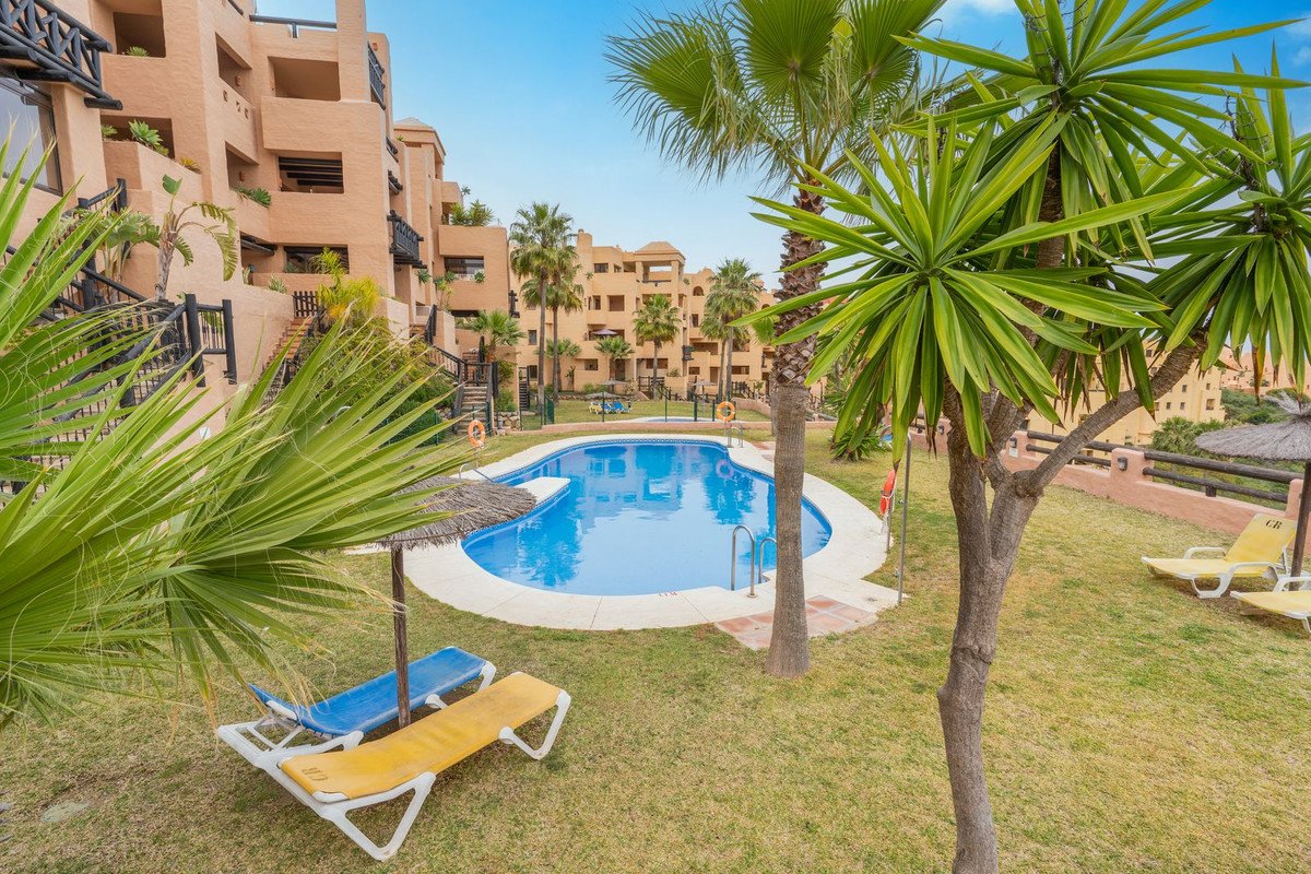 2 Bed Ground Floor Apartment in Manilva