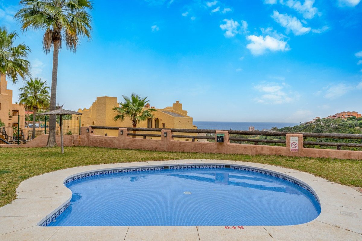 2 Bed Ground Floor Apartment in Manilva