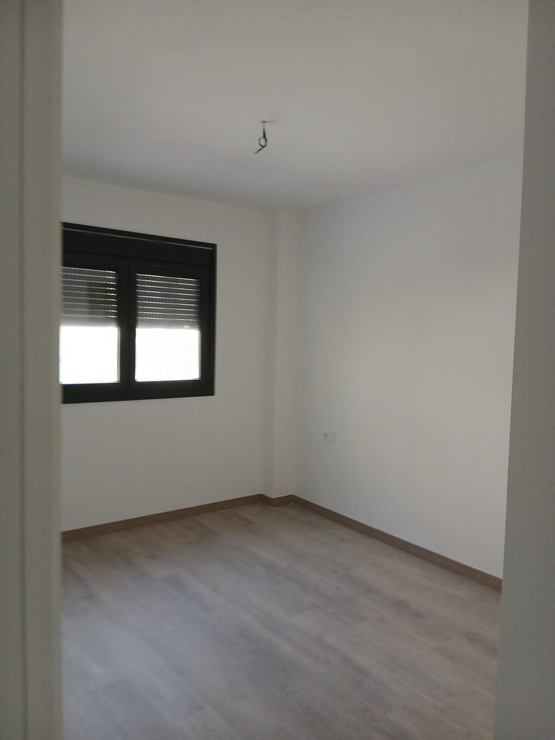 1 Bed Middle Floor Apartment in Málaga Centro