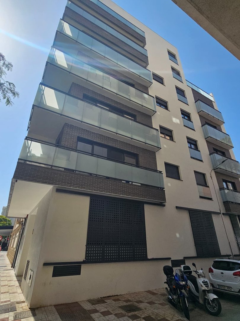 1 Bed Middle Floor Apartment in Málaga Centro