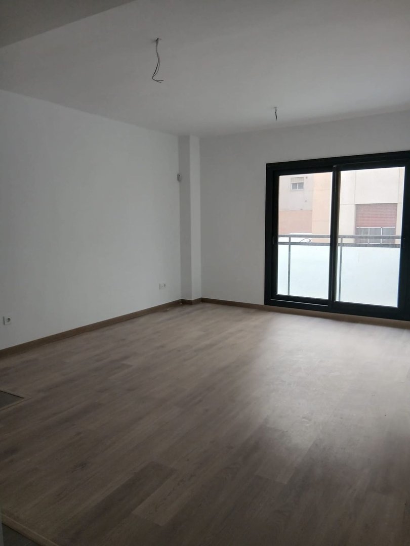 1 Bed Middle Floor Apartment in Málaga Centro
