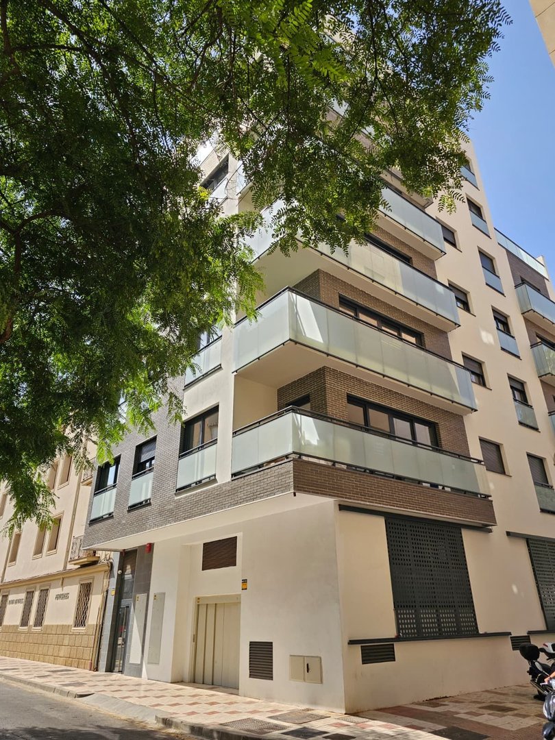 1 Bed Middle Floor Apartment in Málaga Centro