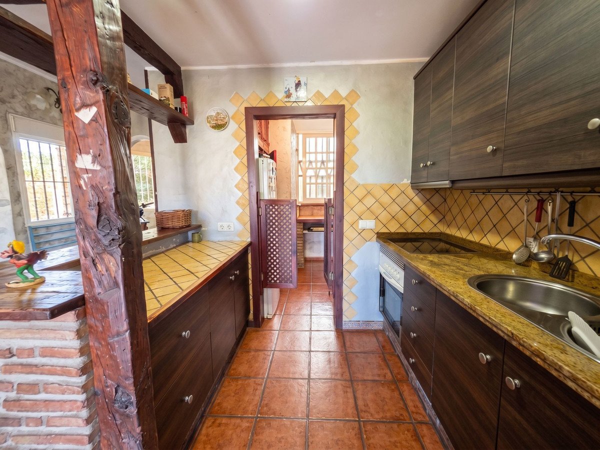 2 Bed Middle Floor Apartment in Riviera del Sol