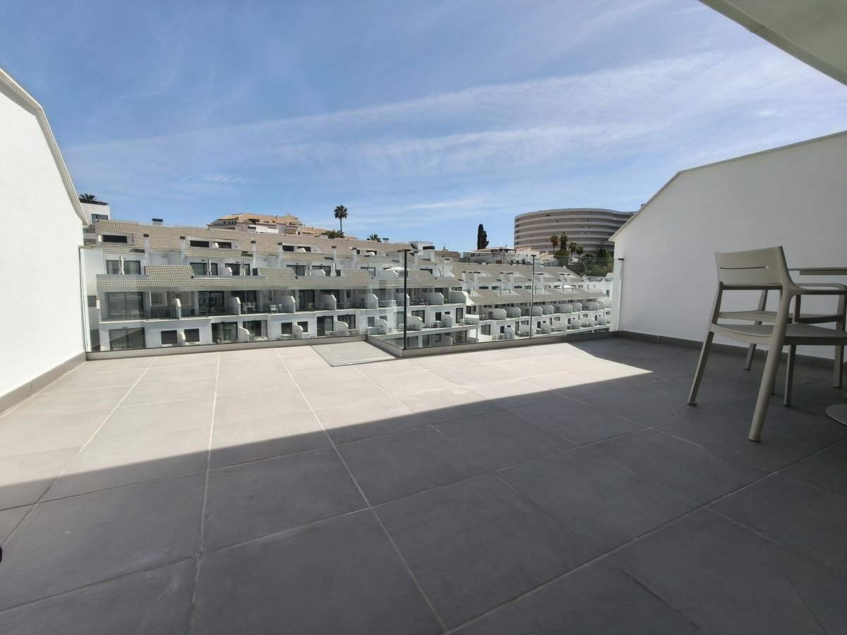 2 Bed Middle Floor Apartment in Torreblanca