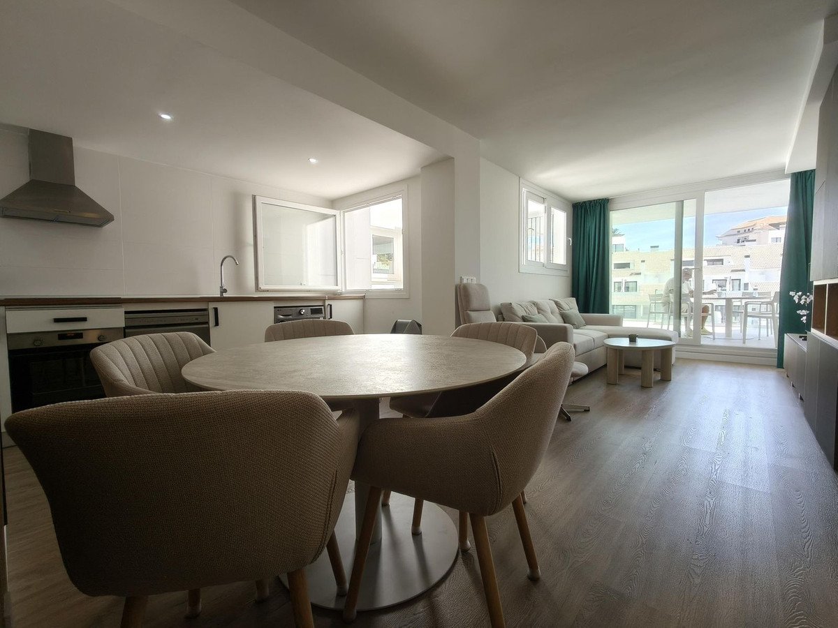 2 Bed Middle Floor Apartment in Torreblanca