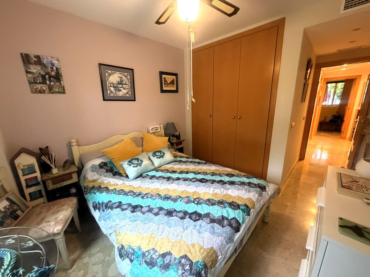 3 Bed Middle Floor Apartment in El Paraiso