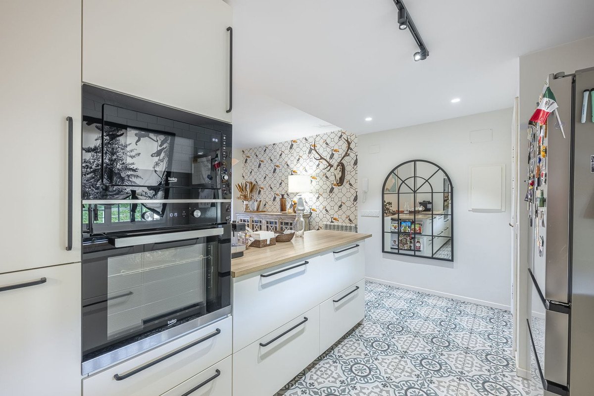 2 Bed Middle Floor Apartment in Guadalmina Alta