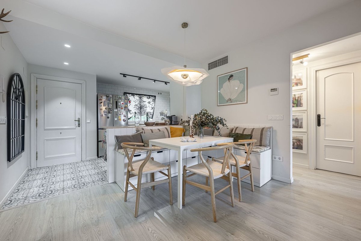 2 Bed Middle Floor Apartment in Guadalmina Alta