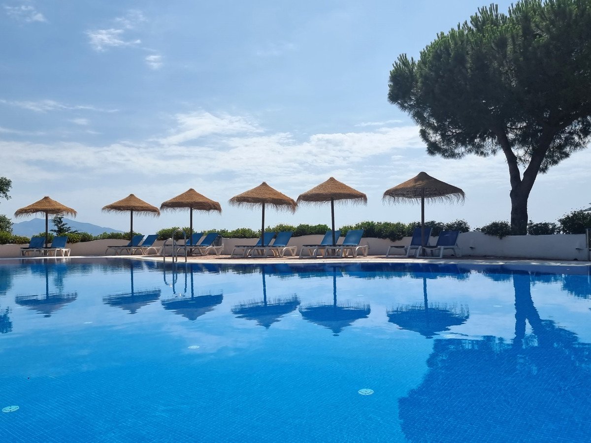 3 Bed Middle Floor Apartment in La Mairena