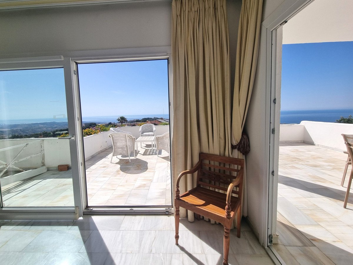 3 Bed Middle Floor Apartment in La Mairena