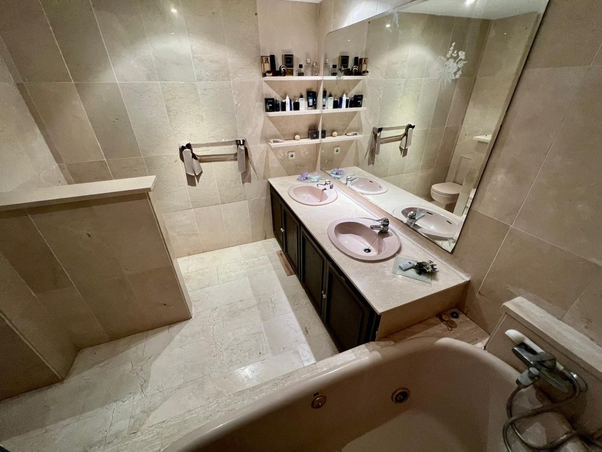 4 Bed Townhouse in La Quinta