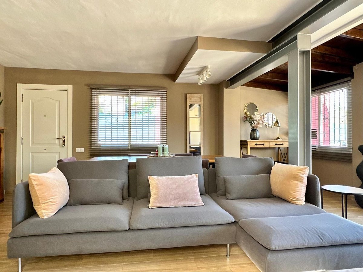 3 Bed Detached Villa in Marbella