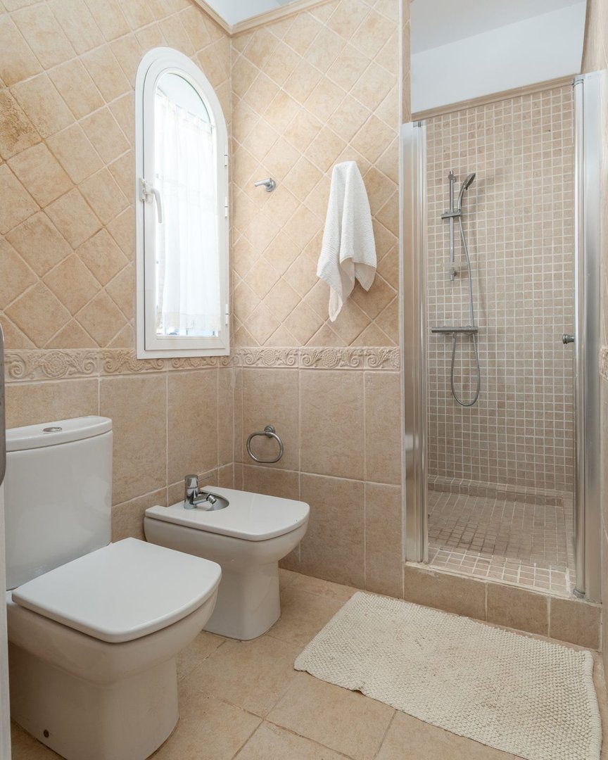 5 Bed Detached Villa in Torrequebrada