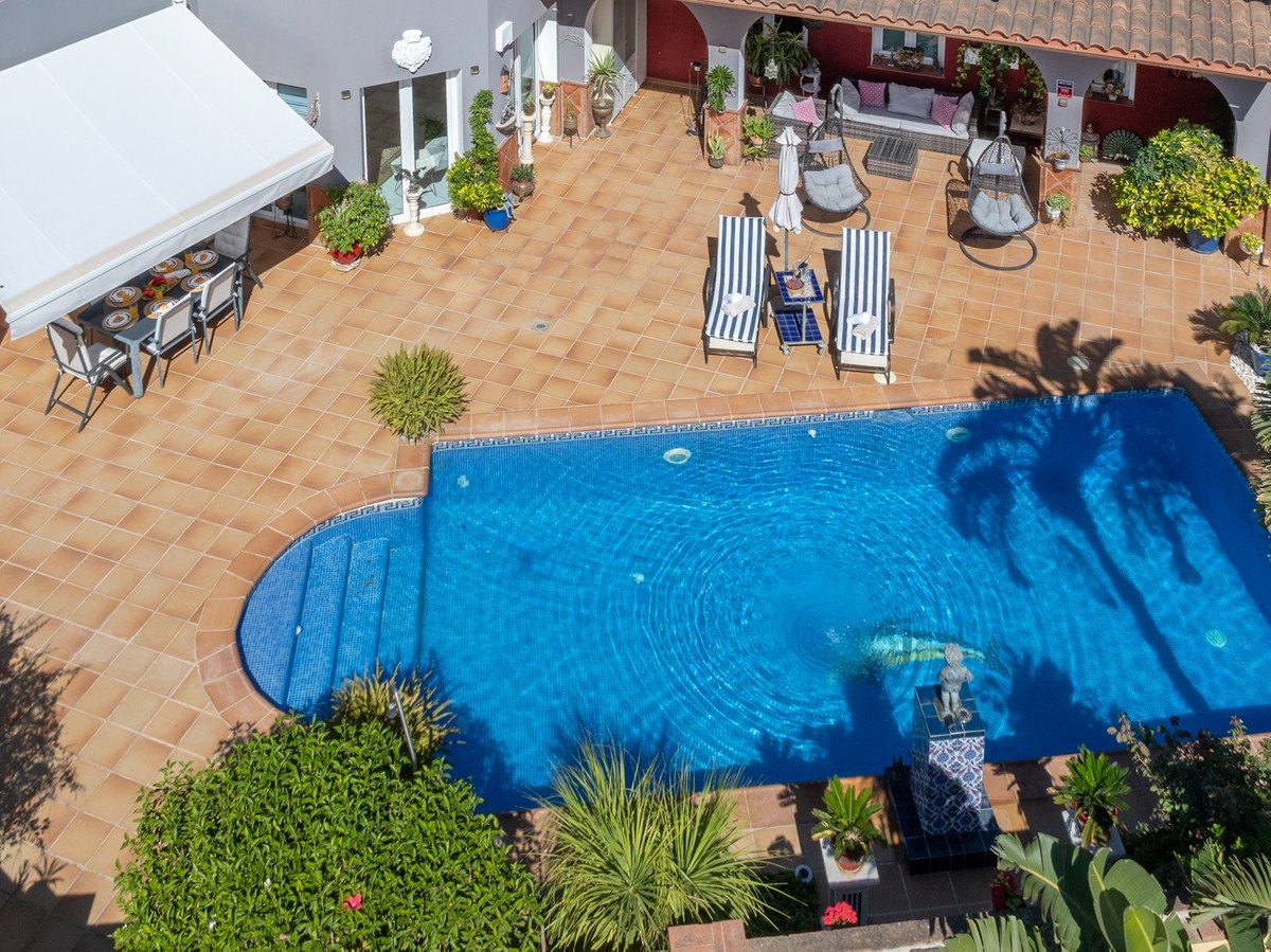 5 Bed Detached Villa in Torrequebrada