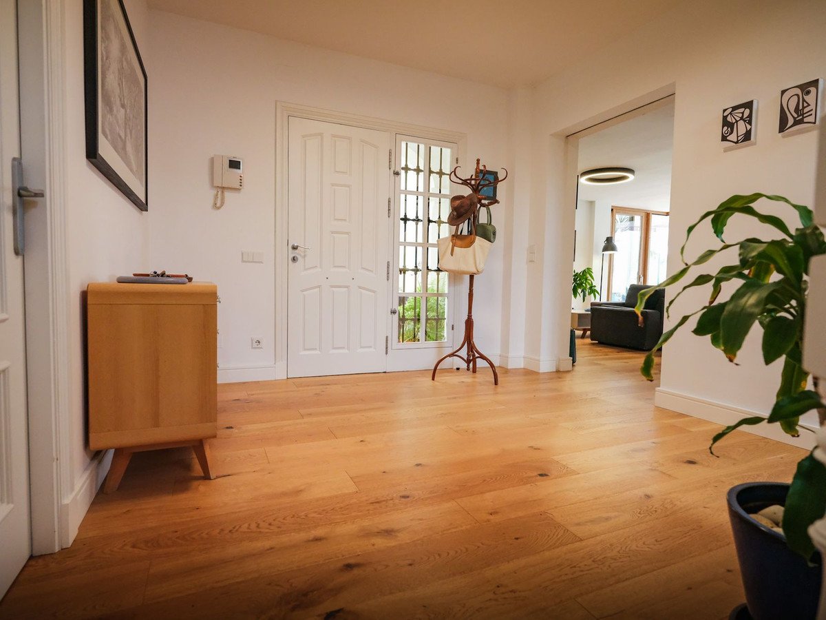 6 Bed Detached Villa in Málaga Este