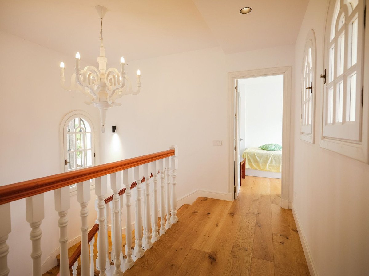 6 Bed Detached Villa in Málaga Este